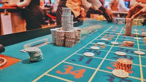 pya77 အွန်လိုင်းဘောလုံးလောင်းကစားနှင့် Live Casino